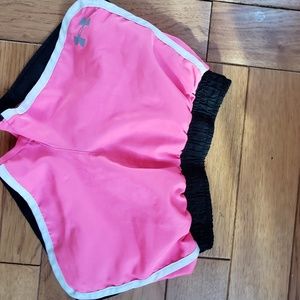 Girl's Under Amour shorts